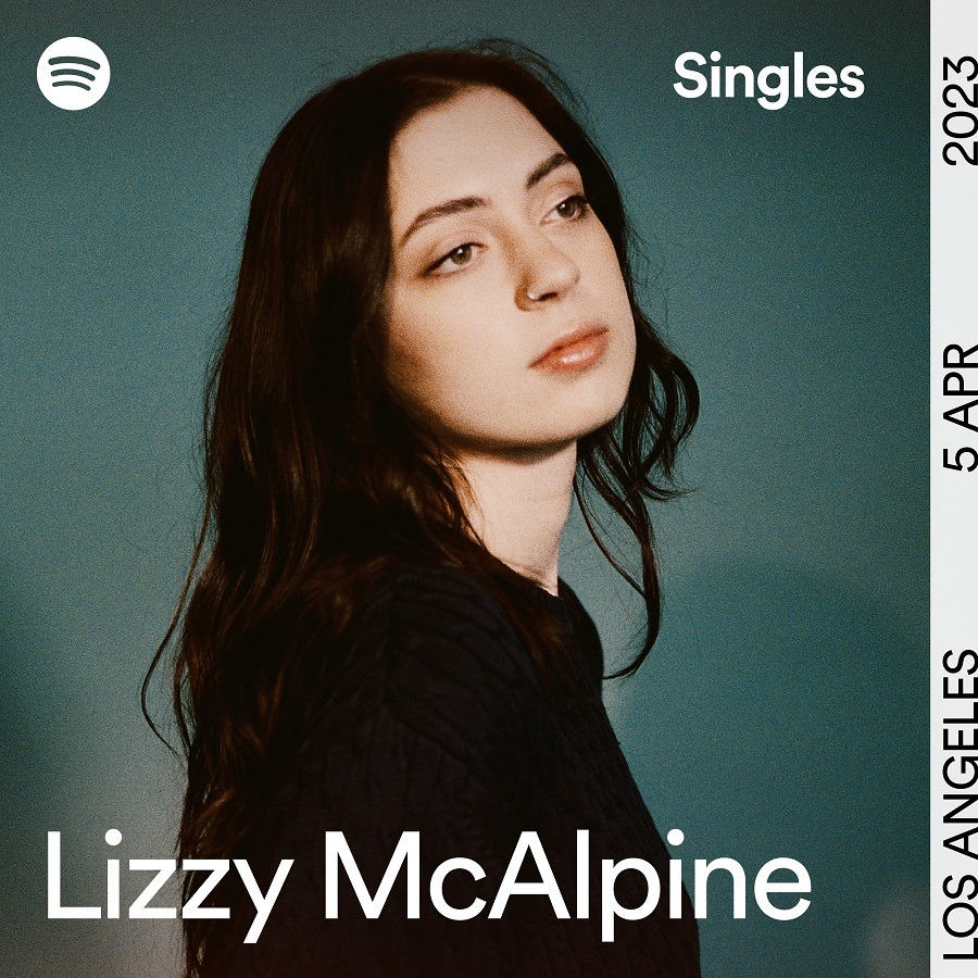 Lizzy McAlpine treats fans with new rendition of 'ceilings' in latest