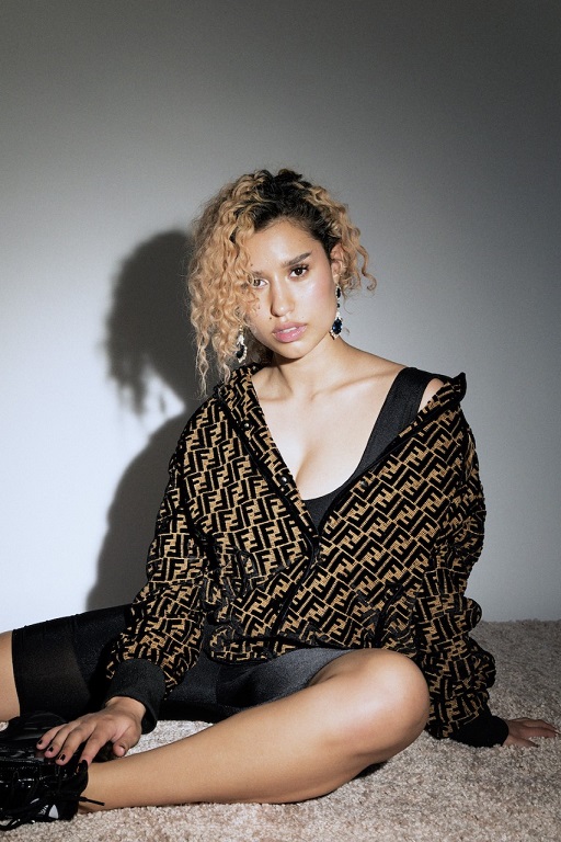 Raye Gets Her Solo Moment in "Please Don't Touch"